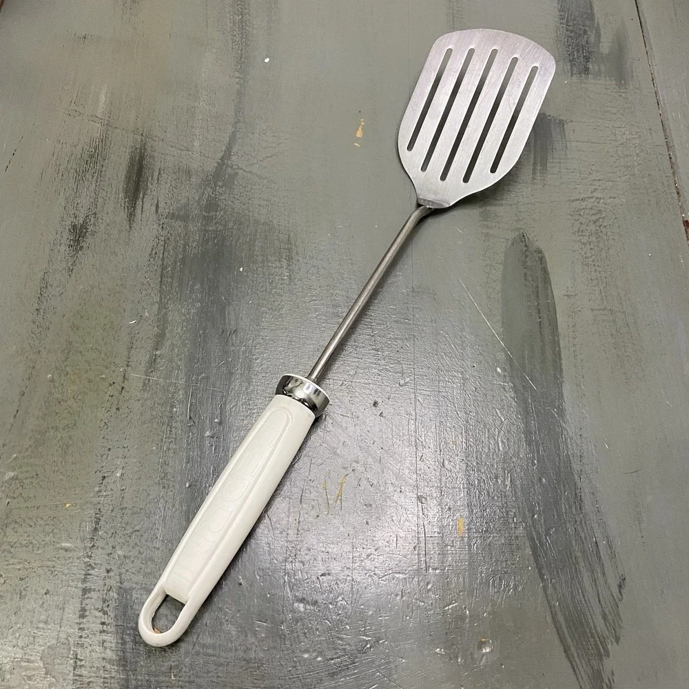 PEDRINI ITALY INOX 18/10 STEEL SLOTTED FOOD TURNER / SPATULA  15 in White Handle